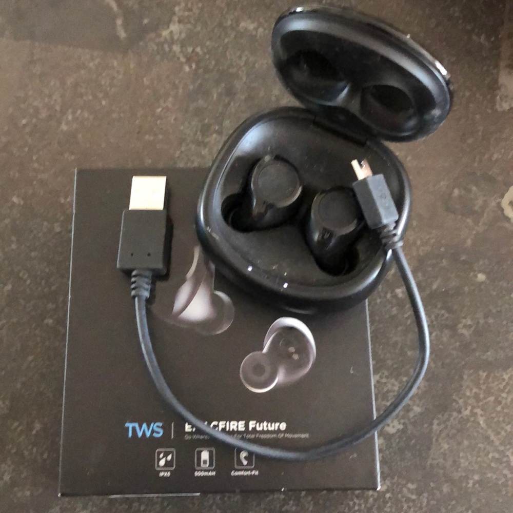 Enacfire Wireless Earbuds / Charger box / ex-buds